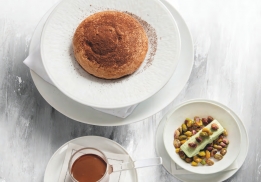 SOUFFLÉ AU CHOCOLAT MANJARI, GANACHE ARAGUANI, CASSATE PISTACHE DE SICILE