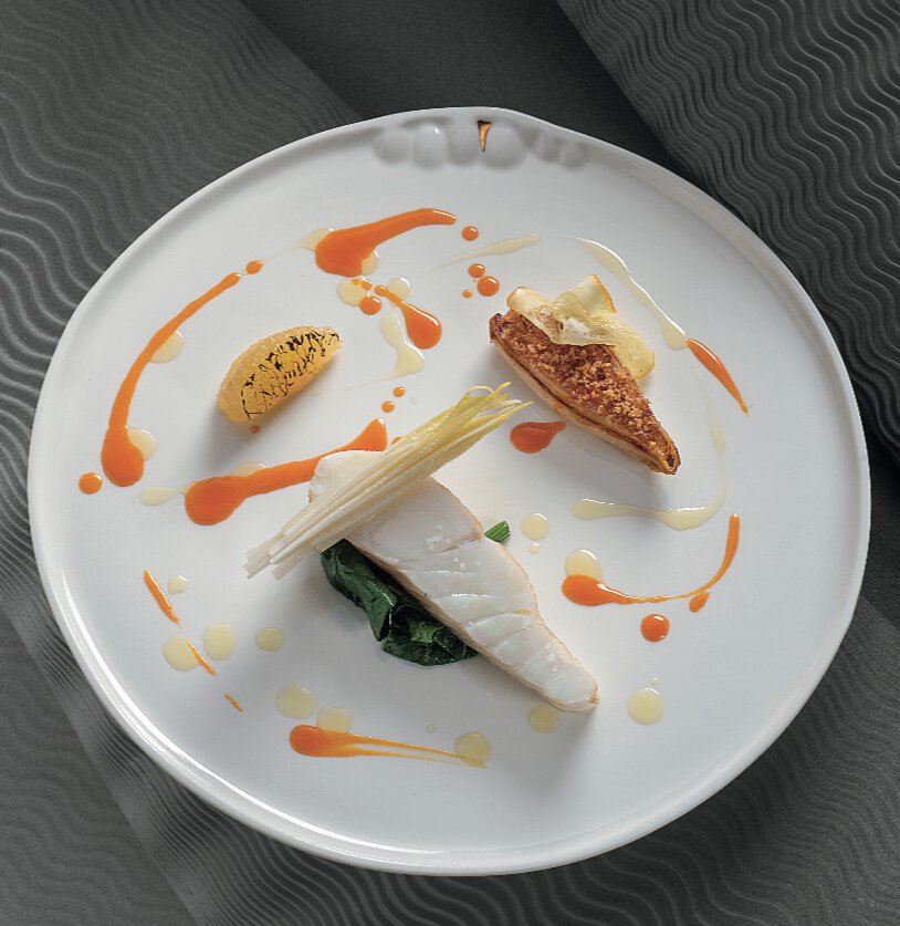 Turbot de petit bateau, endivettes et agrumes déclinés