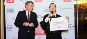 Carole Bouquet elu personnalite de l’annee par La Revue du vin de France