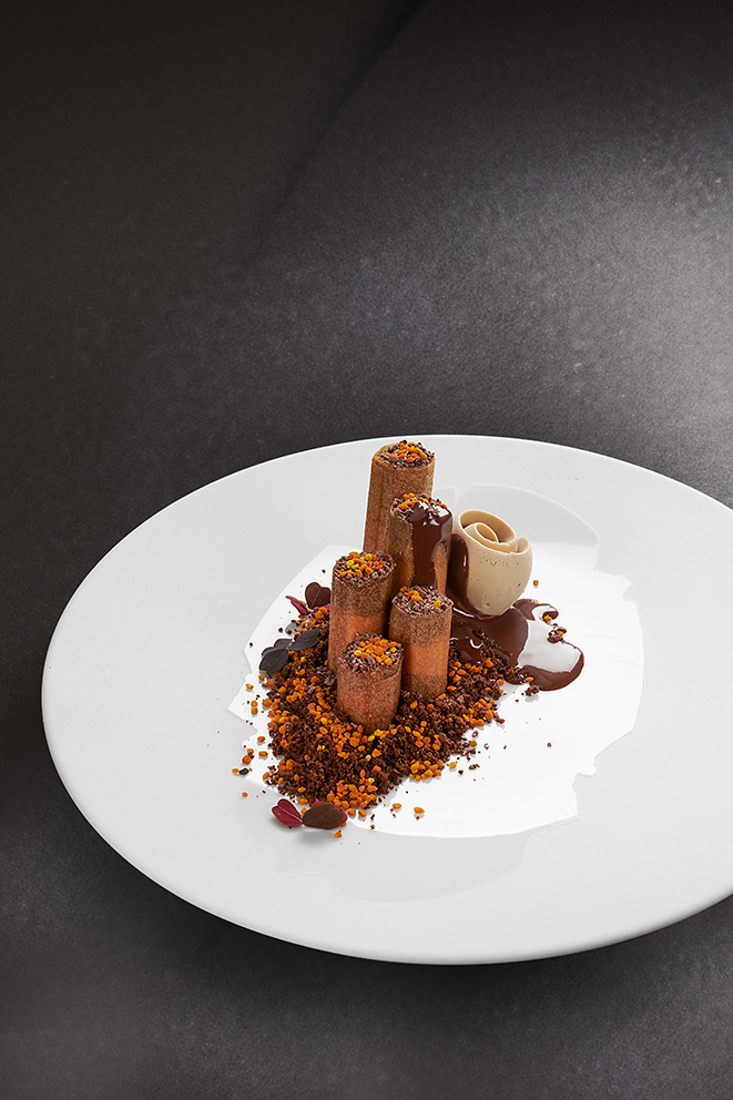 Chocolat pur cuba en fine gavotte, mélilot et pollen frais