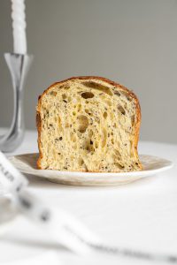 UN PANETTONE À LA TRUFFE NOIRE SIGNÉ PETROSSIAN & CHRISTOPHE LOUIE