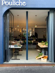 La cheffe Amandine Chaignot transforme son restaurant en marché de producteurs