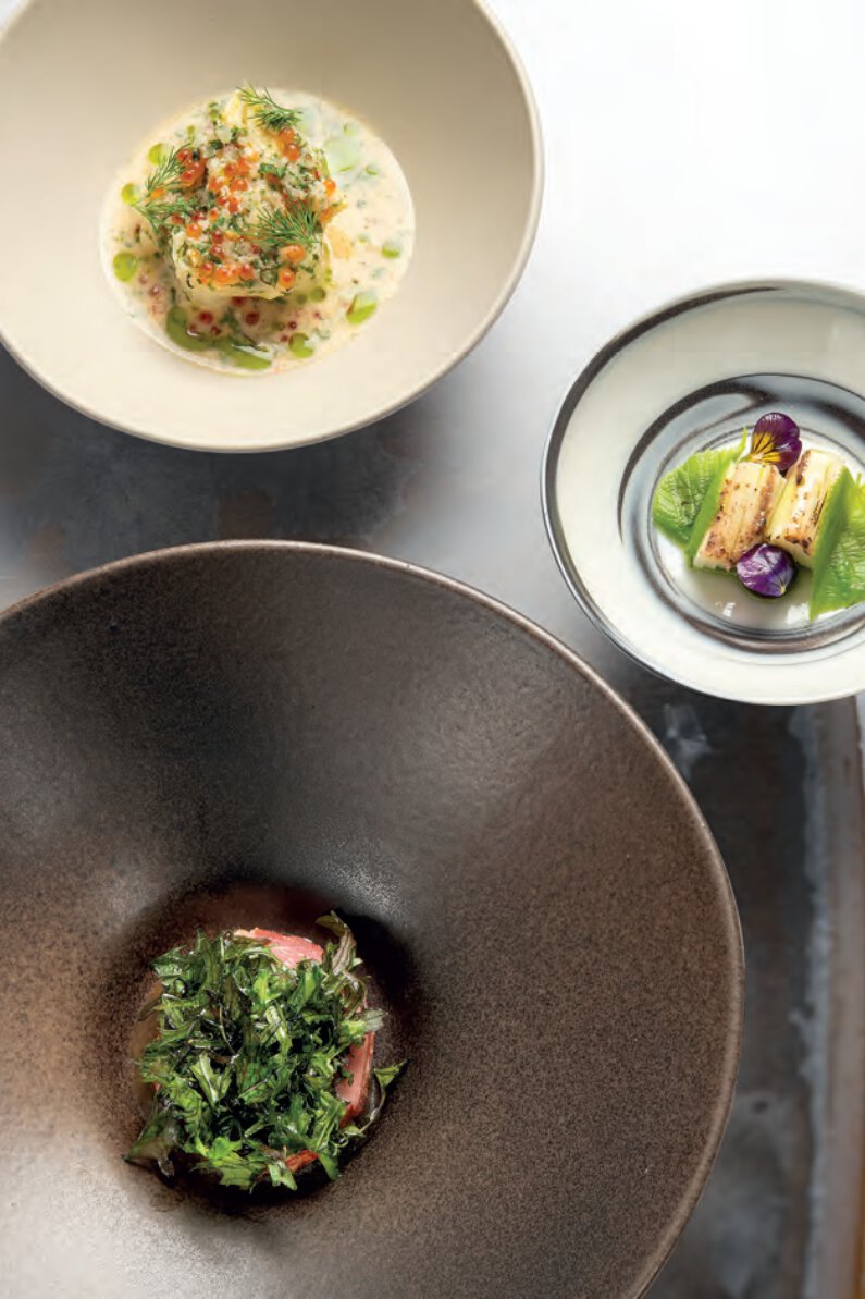 Les asperges de stéphane les pointes au naturel, crème aigre, oeufs de truite