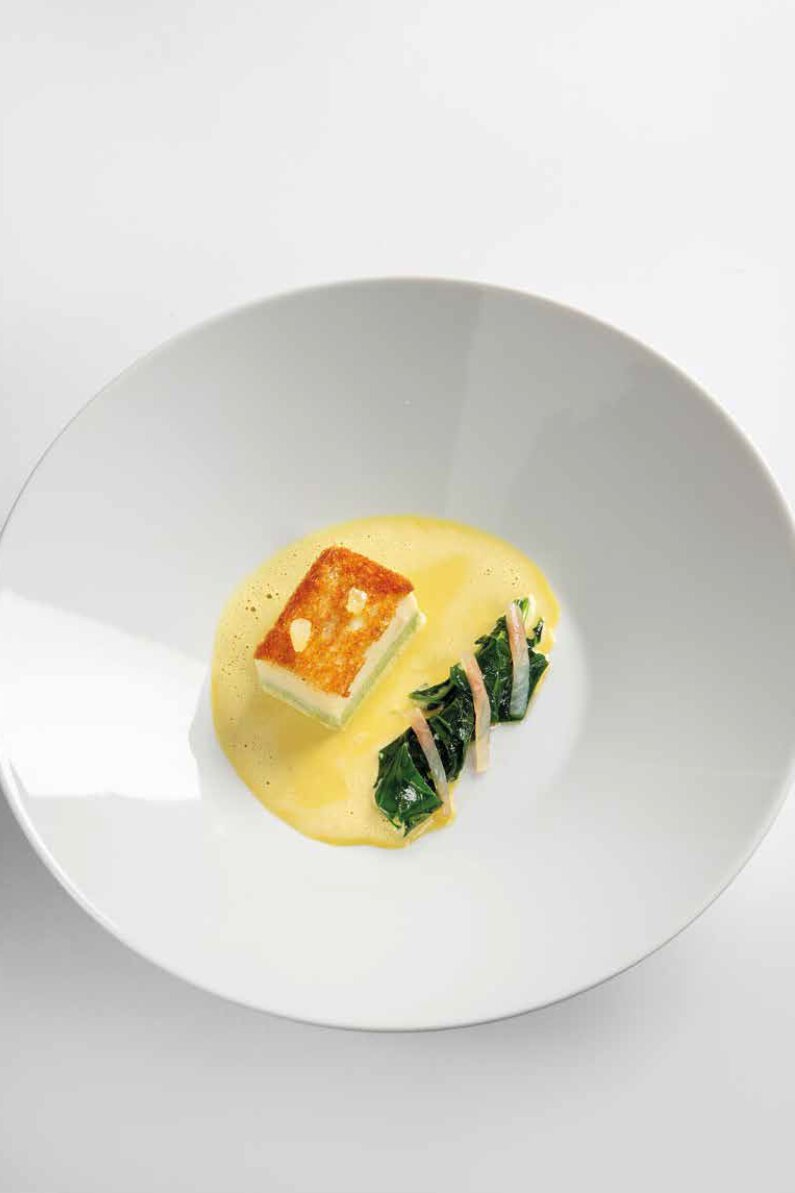 Pain de truite croustillant, épinards curry