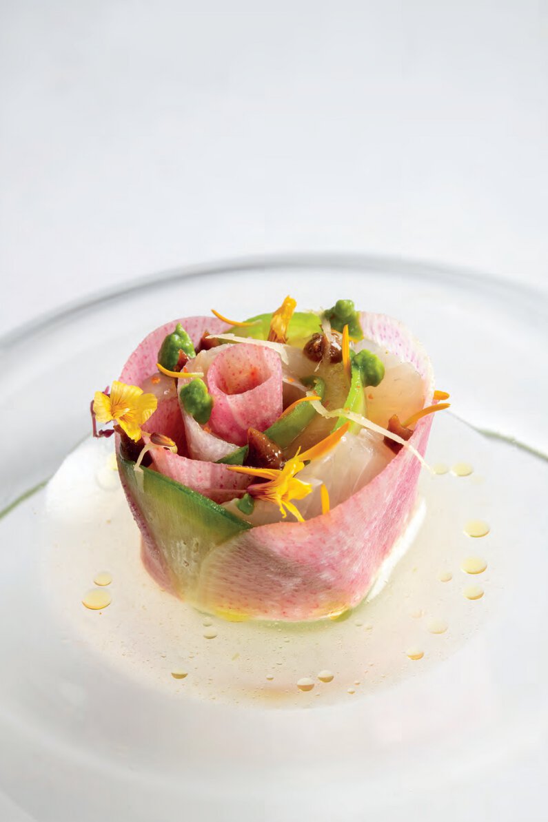 Pétale de daurade, agrumes & bouillon dashi