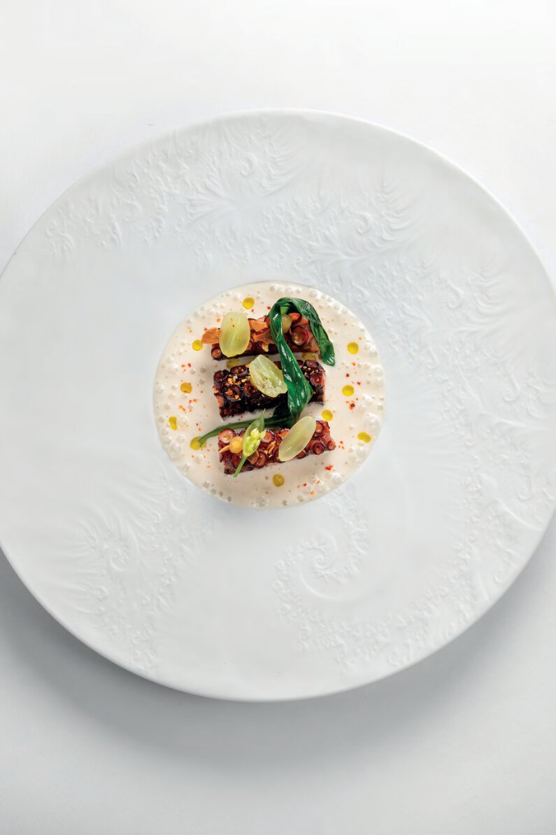 Poulpe de roche « ajo blanco » et ail des ours