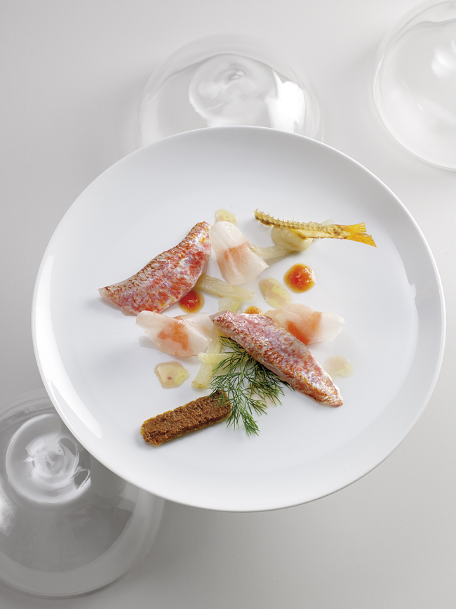 Rouget barbet fenouil et pamplemousse, toast de foie