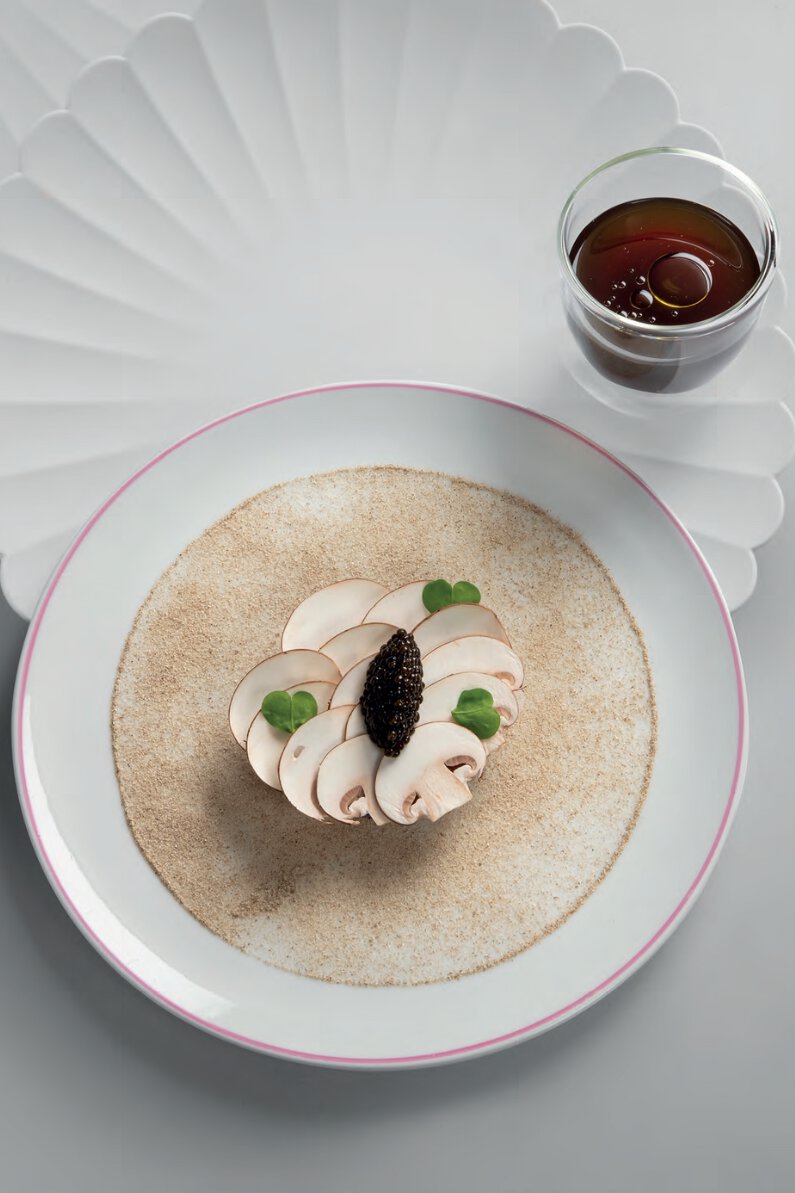 Thé breton infusé aux champignons d’ici et caviar royal