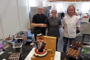 Albane Monceaux et Baptiste Soullard remportent le 1er Trophée des juniors de la pâtisserie française