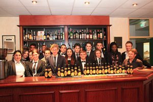 « De drôles de dames » au lycée hôtelier mévennais