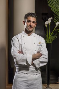 Chassé-croisé de chefs pâtissiers… Jimmy Mornet, nouvelle signature sucrée du Park Hyatt Paris-Vendôme