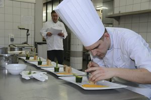 Joy Lutz, finaliste du concours de cuisine « Jeunes Talents Maîtres Restaurateurs »