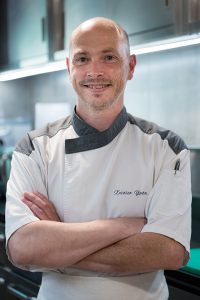 Xavier Yvon, nouveau chef pâtissier du Relais des Moines