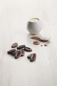 Caranoa, le premier chocolat noir au caramel beurre demi-sel de Valrhona