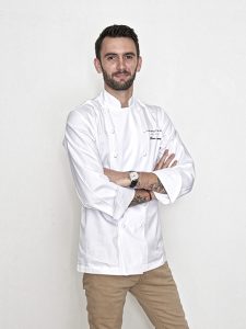 Yann Menguy ouvre sa première pâtisserie