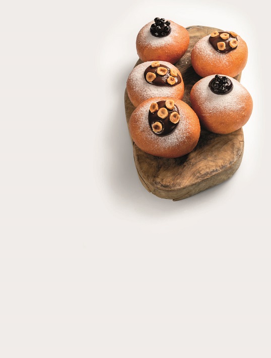 Beignet, confit myrtille et pâte à tartiner chocolat-praliné