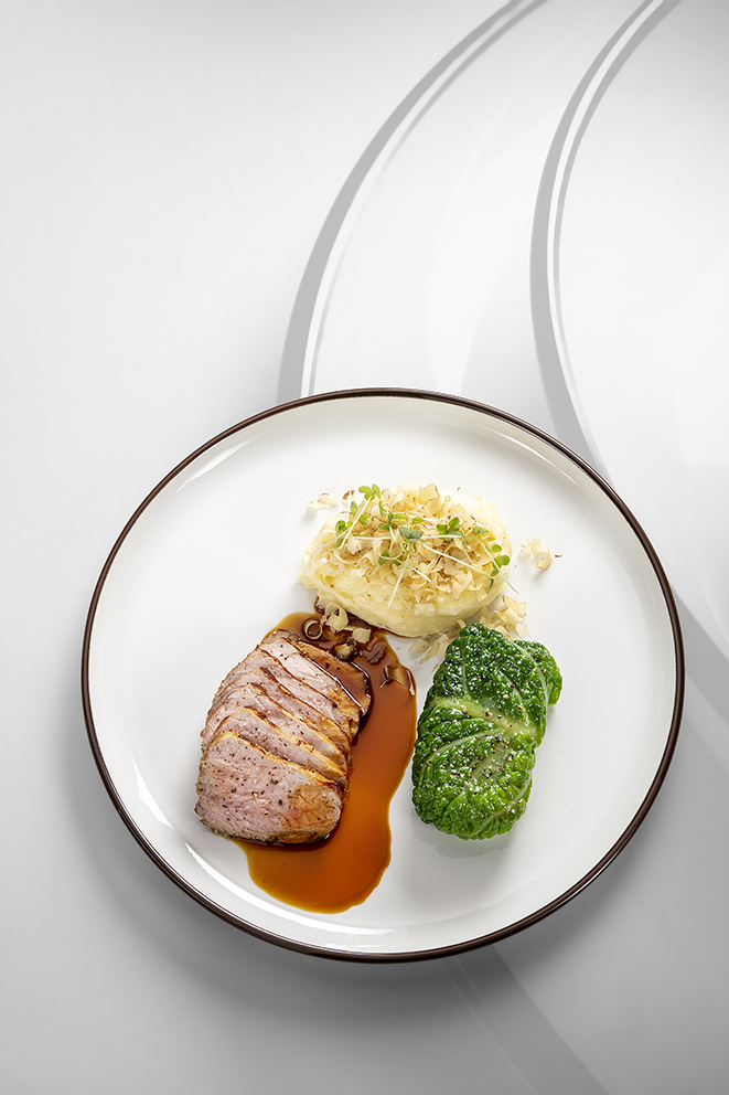 Quasi de veau de l’aveyron, aligot et « choux comme une soupe au fromage »