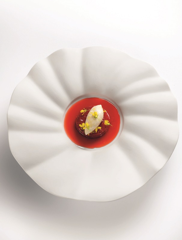 Fraises compressées, huile d&rsquo;olive et glace stracciatella
