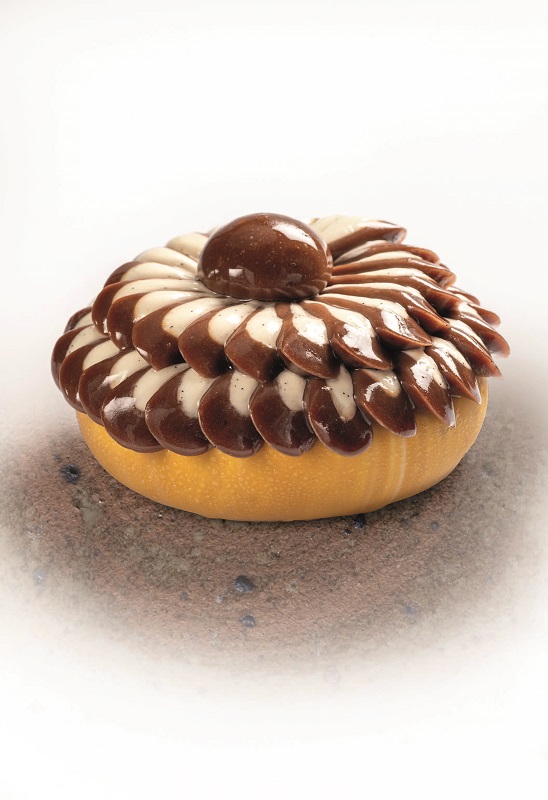 Fleur noisette